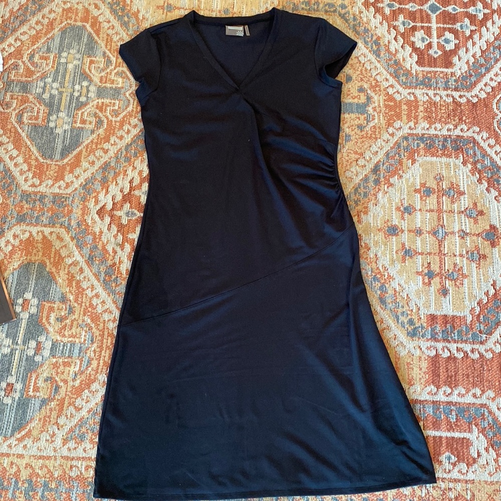 Athleta women’s black stretchy dress size small